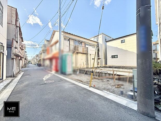 【前面道路含む現地写真】■優雅なラインが、毎日を引き立てます