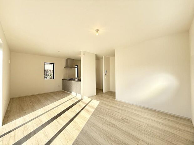 【リビングダイニング】■お気に入りの場所で、のんびりとした時間を