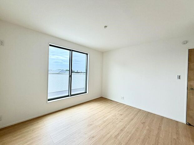 【洋室】■自分だけのスペース どんなお部屋にするかとっても楽しみですね