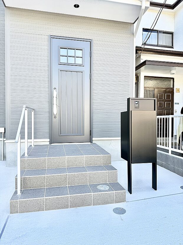 【玄関】■ ここから始まる、笑顔あふれる毎日