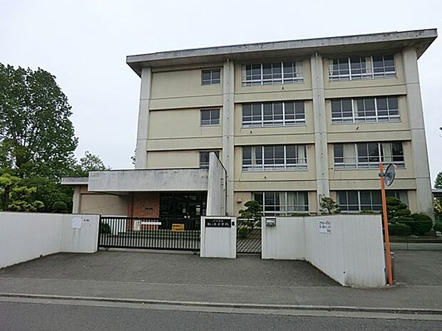 川崎市立虹ヶ丘小学校(約130m・徒歩2分)