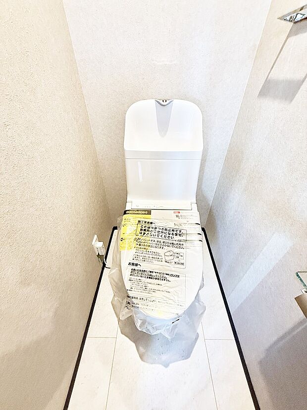 【トイレ】■毎日使う場所だからこそ、清潔感溢れる空間