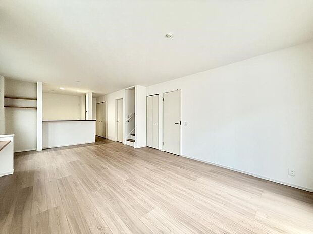 【ダイニング】■家族の笑顔があふれる、くつろぎの空間