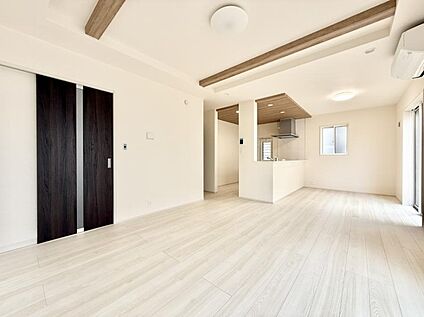 リビングダイニング