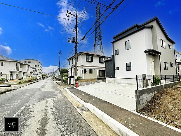 【前面道路含む現地写真】■新しい住まい、街の新しい風景