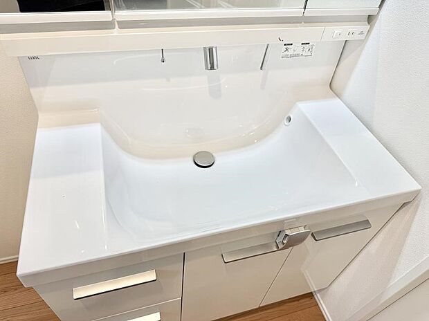 【浴室】■リラックスできる、穏やかな雰囲気です