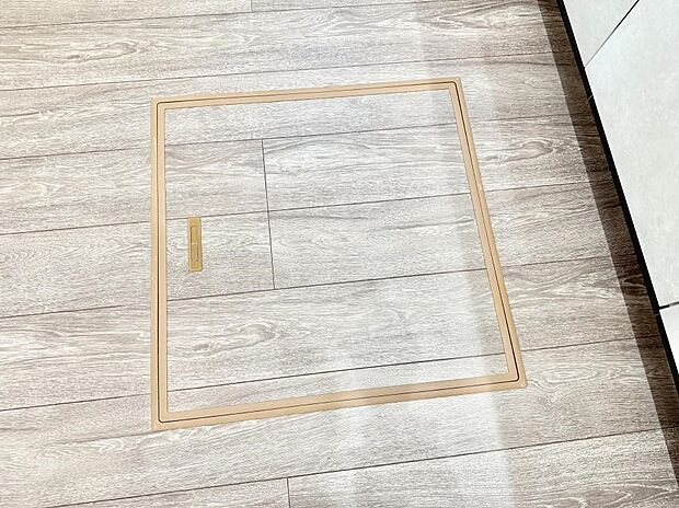 【床下収納】■隠れた収納スペースで家全体がスッキリ