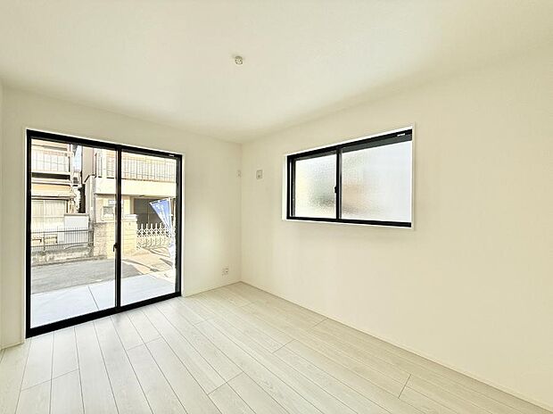 【洋室】■静かな洋室で読書や趣味に集中できる場所