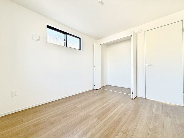 【洋室】■自分だけのスペース どんなお部屋にするかとっても楽しみですね