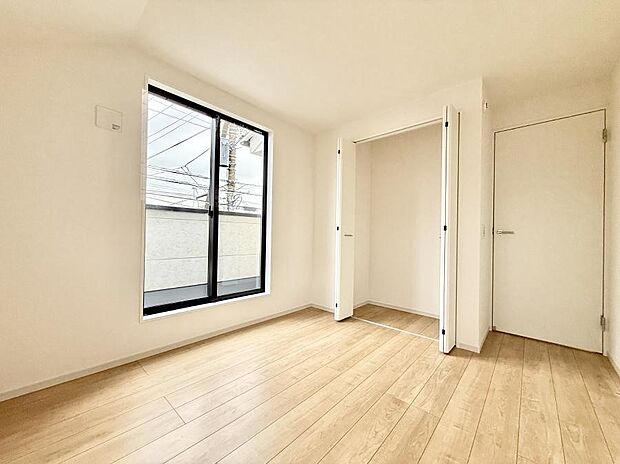 【洋室】■静かな洋室で読書や趣味に集中できる場所