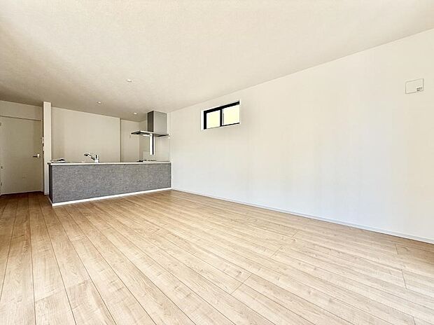 【リビングダイニング】■日常をちょっと特別にする、憩いの空間