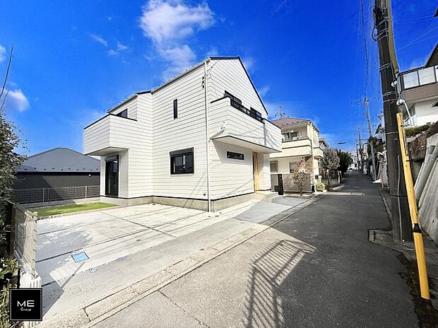 【前面道路含む現地写真】■この道を歩けば、毎日が少し特別になる