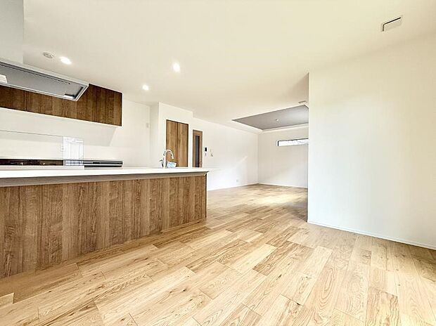 【リビング】■広々20.7帖LDK。毎日がのびのび快適空間