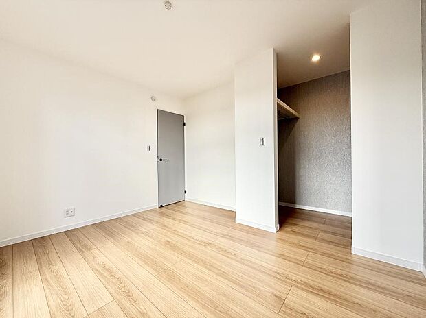 【寝室】■快適な環境で、日常の疲れを癒せる空間