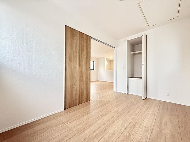 【子供部屋】■仕事や勉強のスペースに使うことで、集中しやすく静かな環境が整います