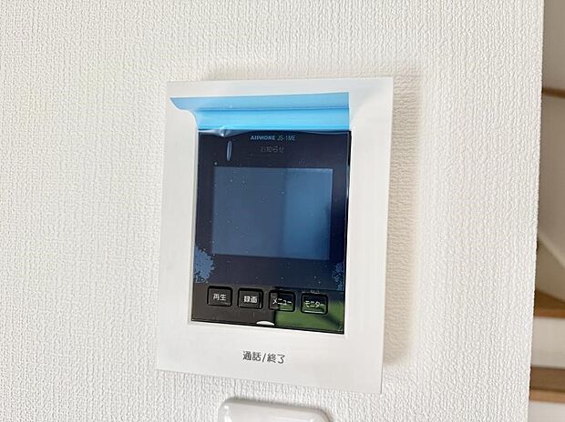 【TVモニター付インターフォン】■訪問者を確認できて安心感が増します