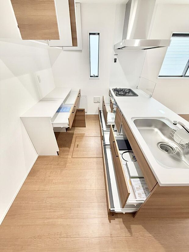 【キッチン】■アイデア広がる、クリエイティブな料理空間