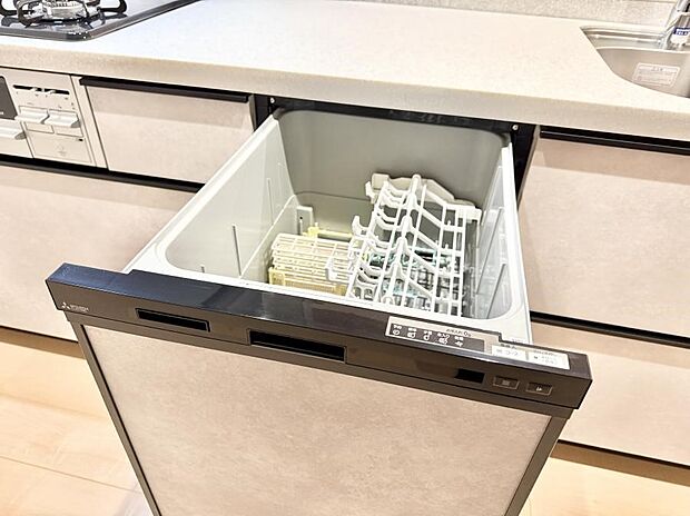 【食洗機】■手間なく洗浄!食器をピカピカに仕上げてくれます