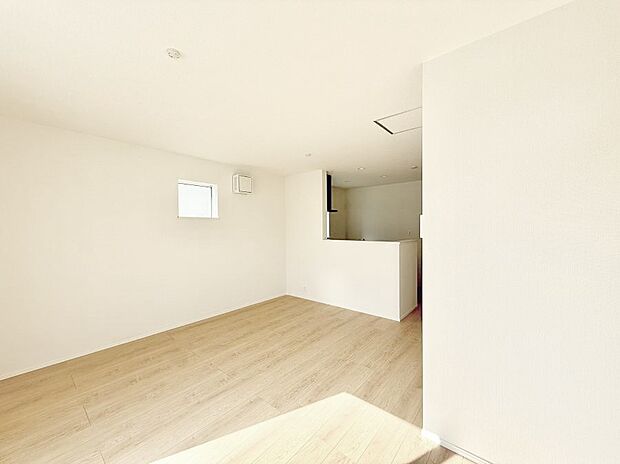 【ダイニング】■家族の笑顔があふれる、くつろぎの空間