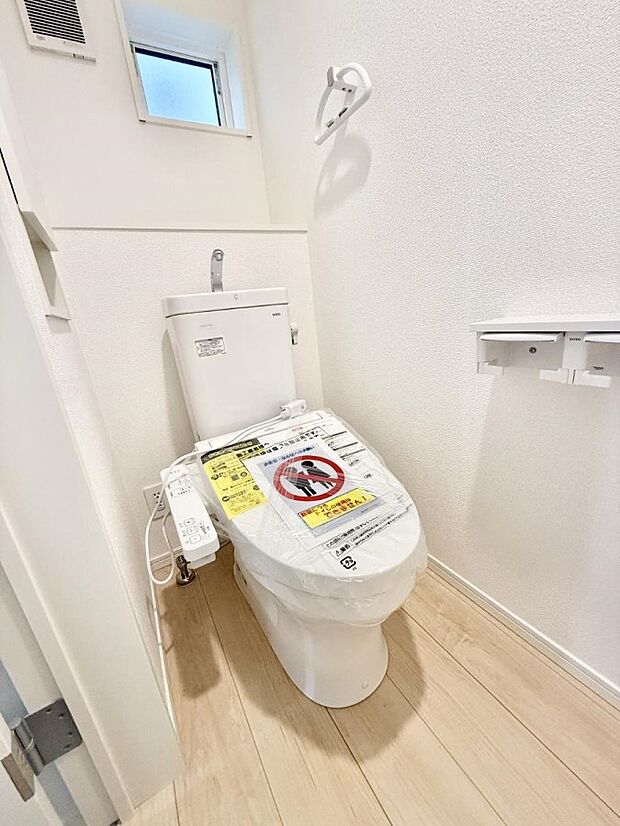 【トイレ】■毎日使う場所だからこそ、清潔感溢れる空間