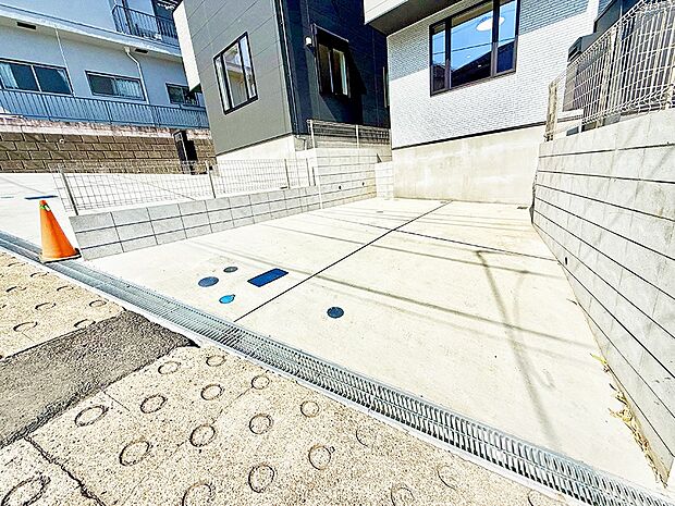 【駐車場】■カースペース有