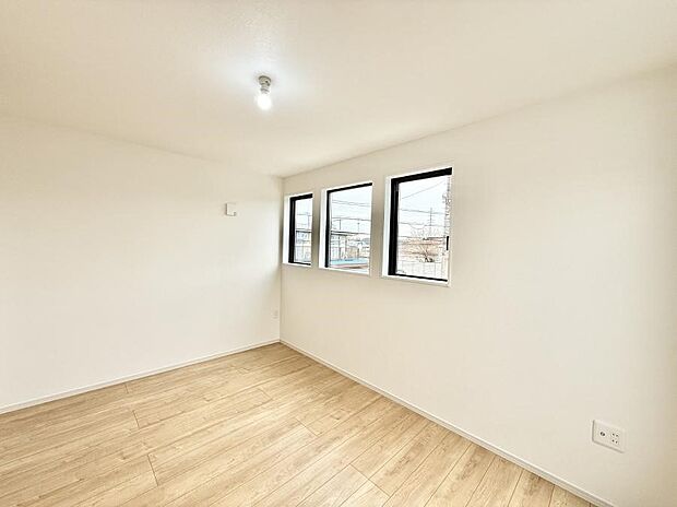 【洋室】■心地よい雰囲気が漂う落ち着いた空間