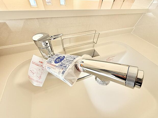 【浄水器】■清潔でおいしい水を手軽に供給してくれます