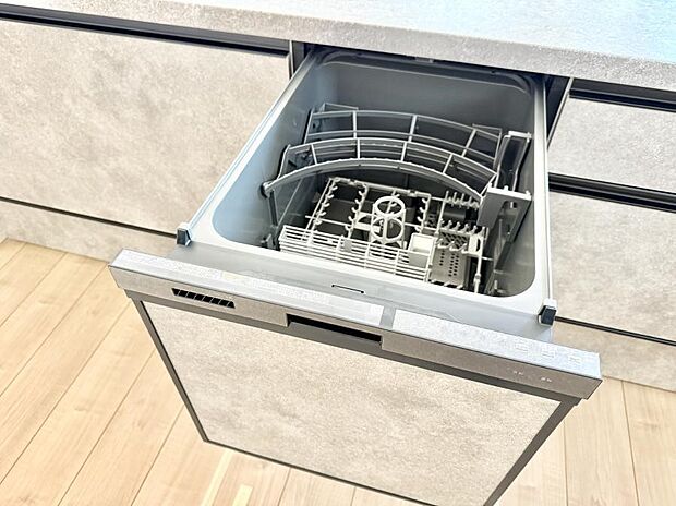 【食器洗い機付き】■手間なく洗浄！食器をピカピカに仕上げてくれます