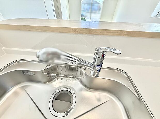 【浄水器】■不純物をしっかり除去して安心して飲めます