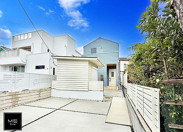 【現地外観写真】■家族みんなが笑顔で過ごせる、安心感のある住まい