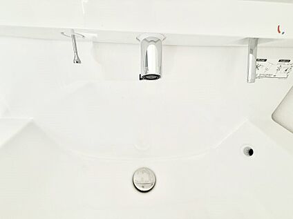 ハンドシャワー付洗面台