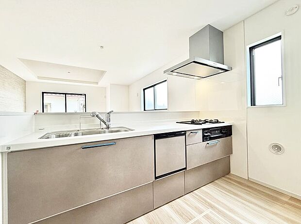 【ダイニングキッチン】■家族とつながる、コミュニケーションの場