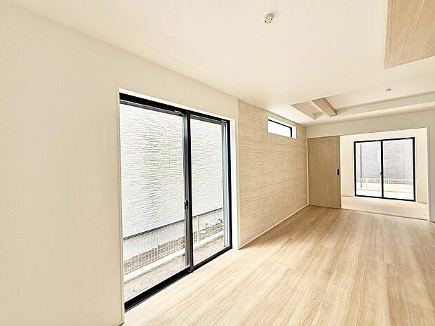 【ダイニング】■温もりを感じる、居心地のいいリビング