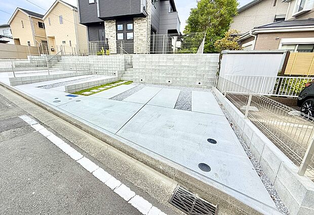 【駐車場】2号棟 ■カースペース有