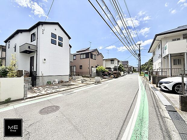 【前面道路含む現地写真】■家族とのお出かけが楽しくなる環境です