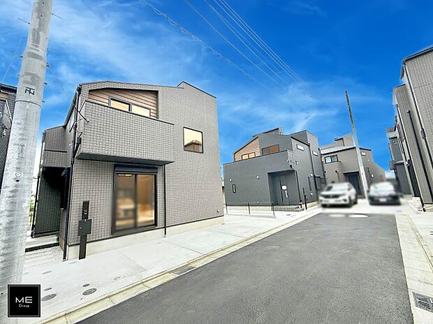 【前面道路含む現地写真】■この道を歩けば、毎日が少し特別になる