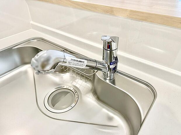 【浄水器】■清潔でおいしい水を手軽に供給してくれます