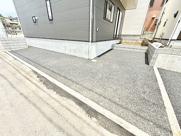 【現地外観写真】1号棟  ■まずは一度ご覧ください
