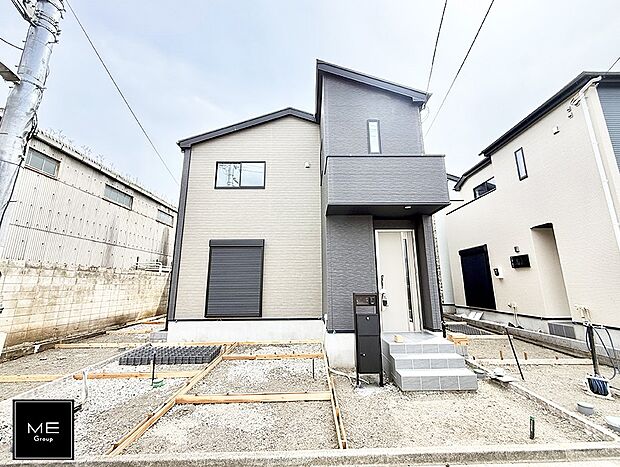 【現地外観写真】2号棟  ■家族みんなが笑顔で過ごせる、安心感のある住まい