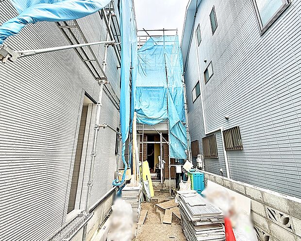 【現地外観写真】3号棟 ■家族みんなが笑顔で過ごせる、安心感のある住まい