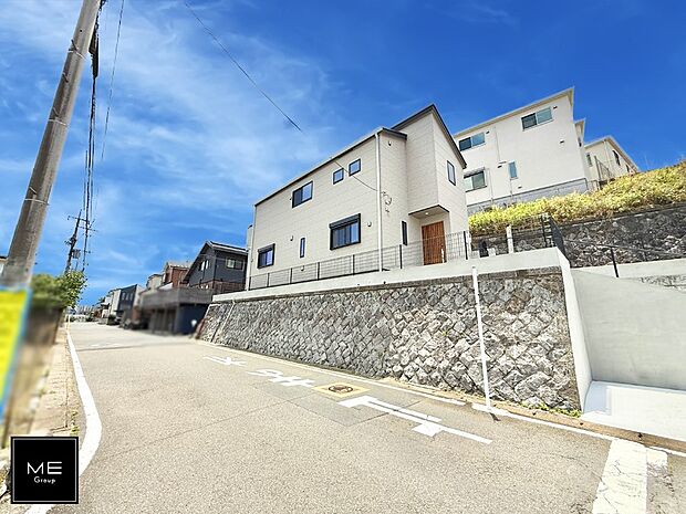 【前面道路含む現地写真】■新しい時代の息吹を感じる、心地よい環境