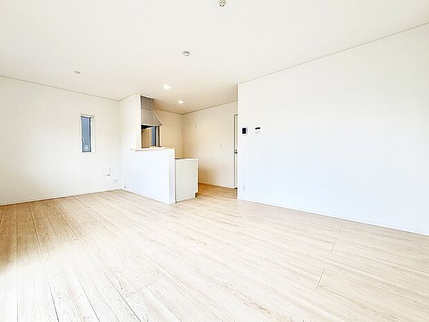 【ダイニング】2号棟  ■ふとした瞬間に幸せを感じる、心地よい場所