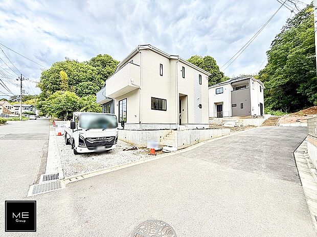 【前面道路含む現地写真】■新しい時代の息吹を感じる、心地よい環境