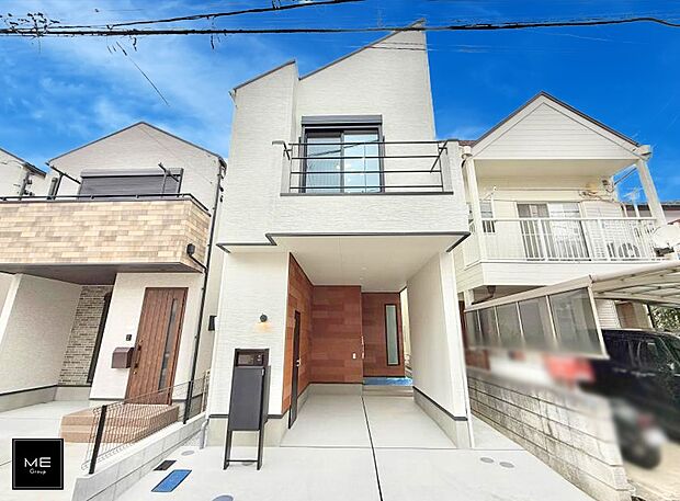 【現地外観写真】1号棟  ■家族みんなが笑顔で過ごせる、安心感のある住まい