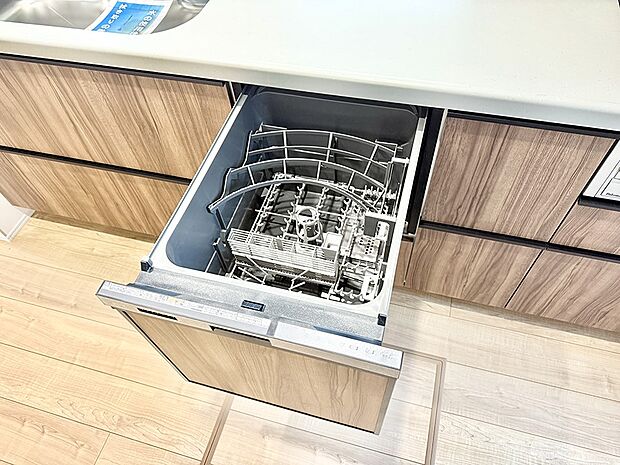 【食洗機】■食後の片づけも食洗器があれば時短に。ご家族との時間を増やせます