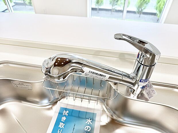 【浄水器】■清潔でおいしい水を手軽に供給してくれます