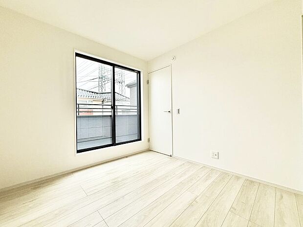 【リビング以外の居室】■落ち着いた雰囲気のお部屋で心が安らぐ空間