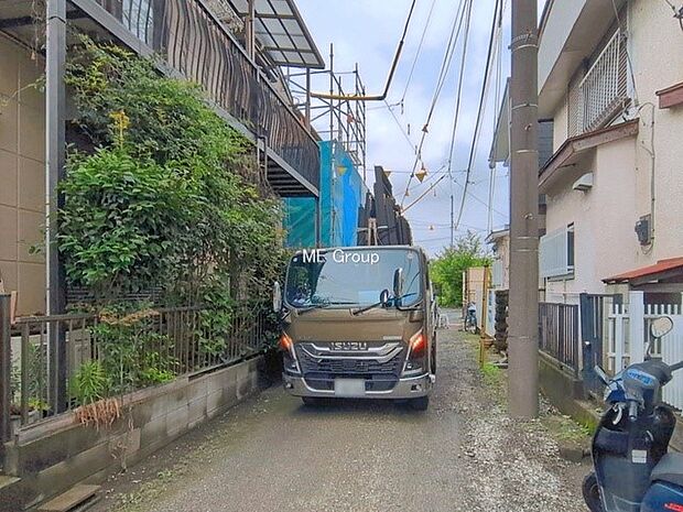 【前面道路含む現地写真】■新しい住まい、街の新しい風景