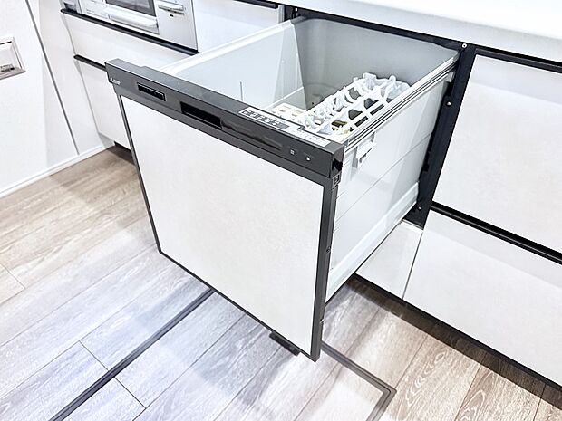 【食洗機】■食後の片づけも食洗器があれば時短に。ご家族との時間を増やせます