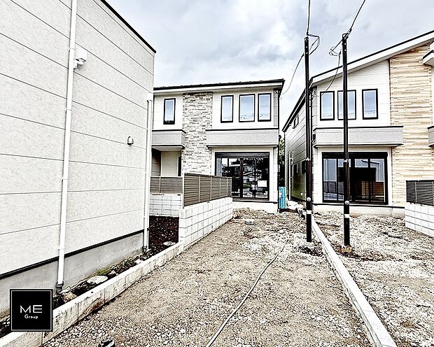 【現地外観写真】3号棟 ■暮らしを彩る充実した設備仕様が備わった住まい